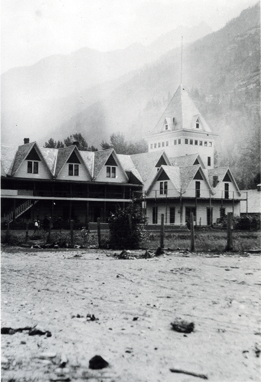 Field Hotel – Stehekin Heritage